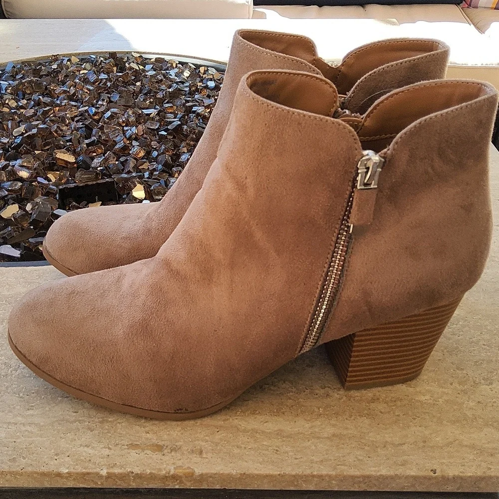 Style & Co faux suede light brown heeled boots size 10 1/2 - Picture 2 of 14